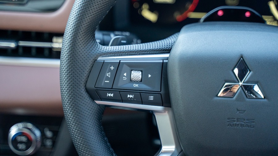 2026 Mitsubishi Outlander 13