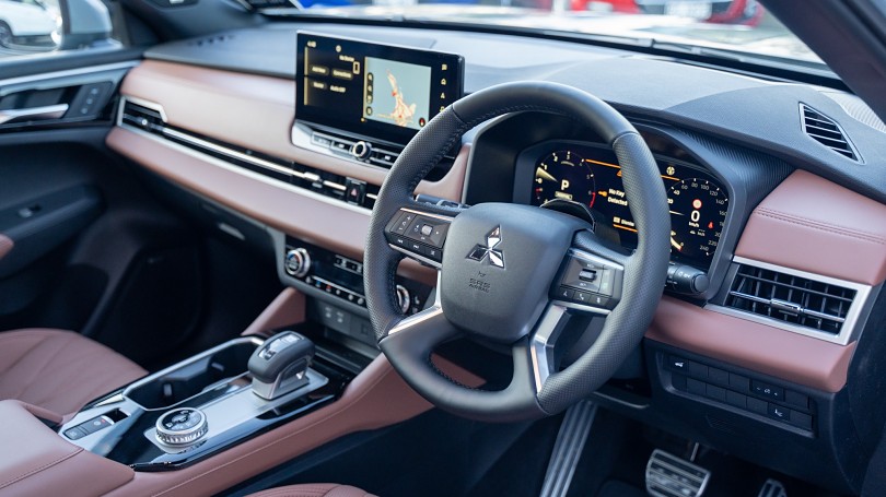 2026 Mitsubishi Outlander 9