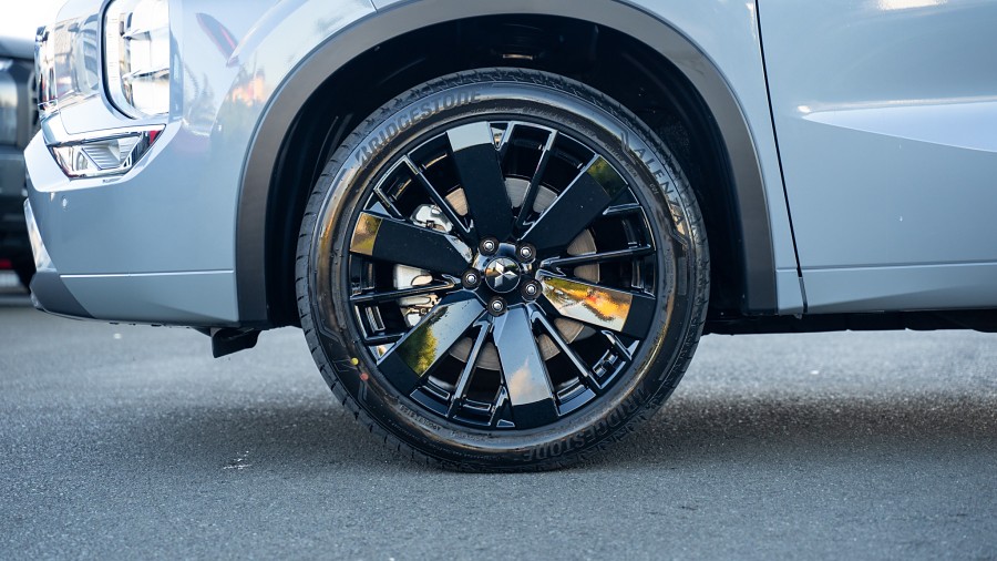 2026 Mitsubishi Outlander 6