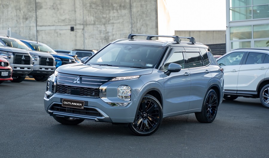 2026 Mitsubishi Outlander 1