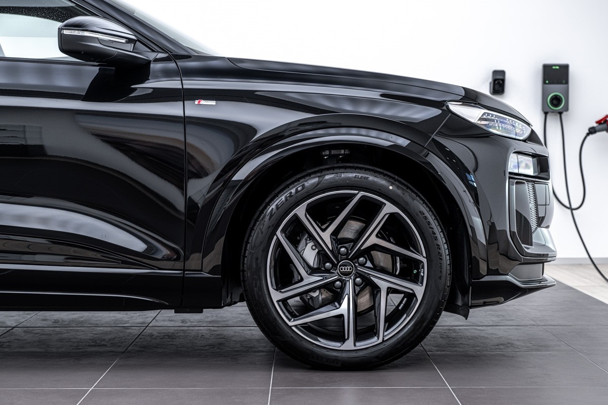 Audi Q6 SUV E-TRON QUATTRO 285KW