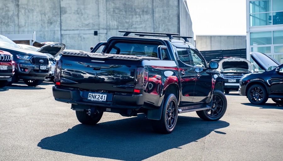 2020 Mitsubishi Triton 2