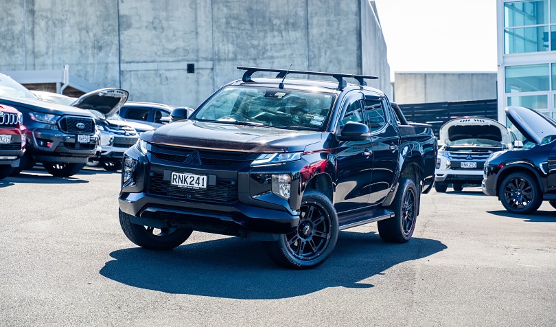 2020 Mitsubishi Triton 1