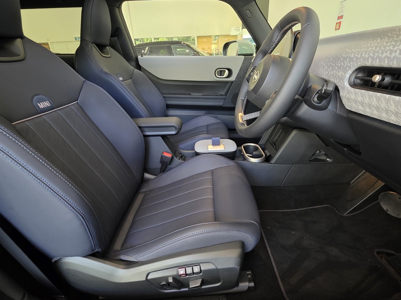 MINI Cooper S Favoured Spec 3dr