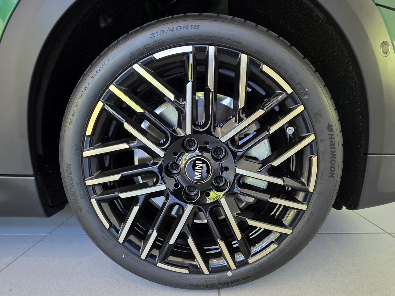 MINI Cooper S Favoured Spec 3dr