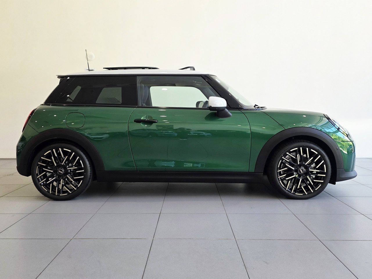 MINI Cooper S Favoured Spec 3dr