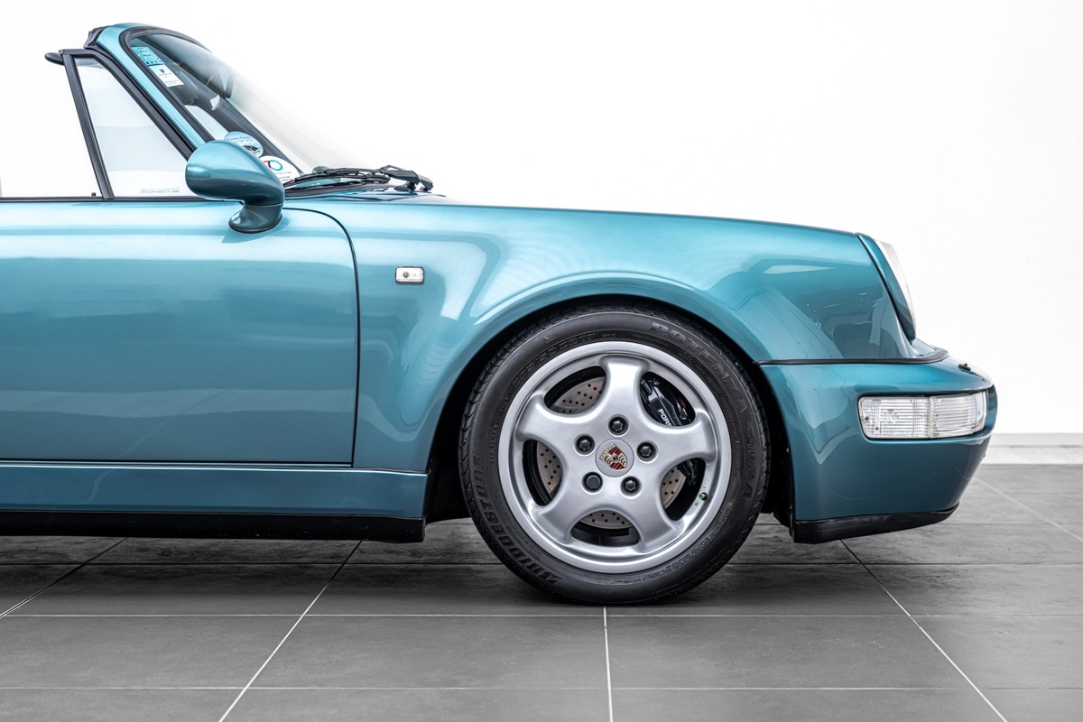 Porsche 911 Carrera 2 WTL Cabriolet (964)