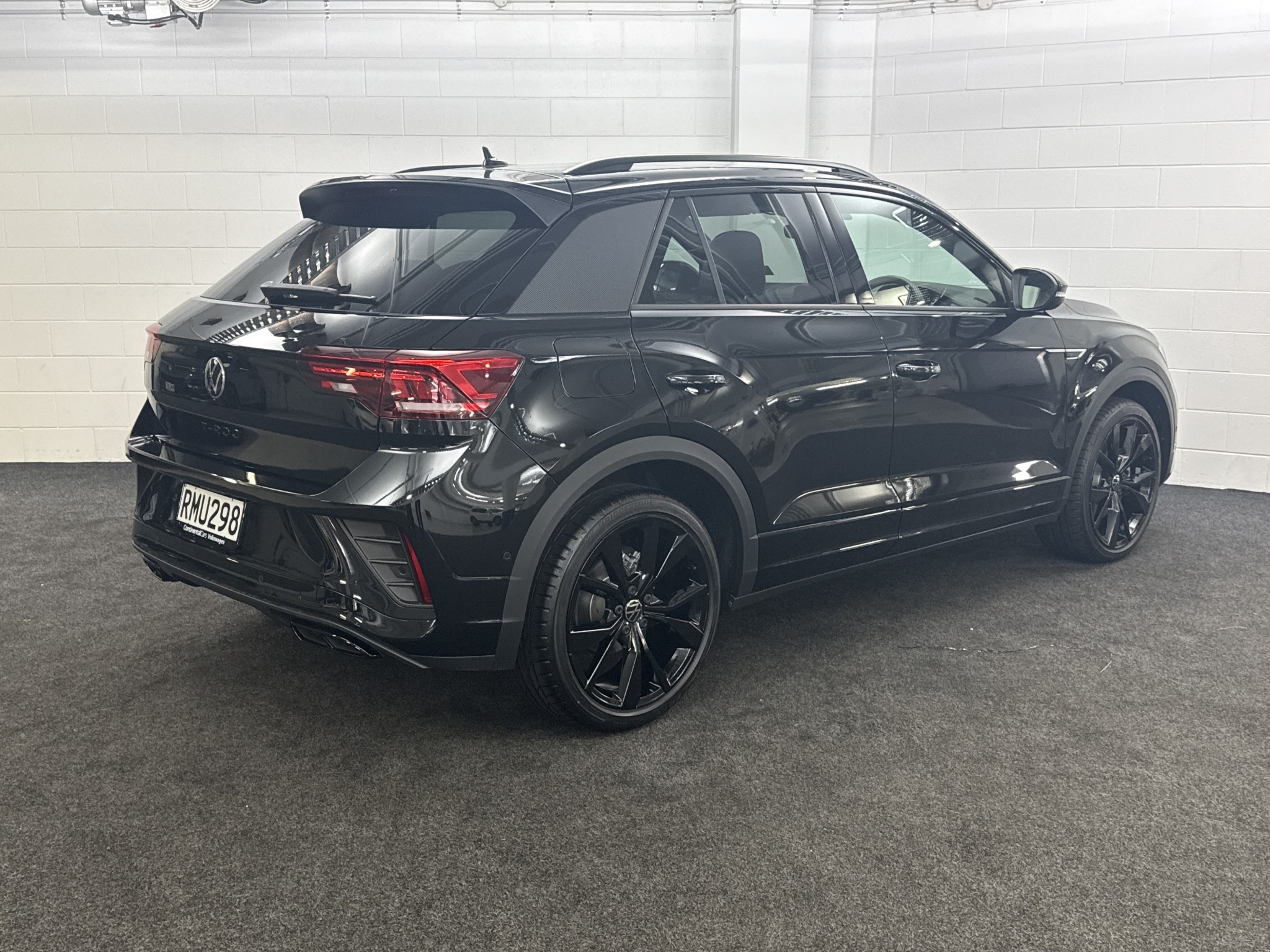 Volkswagen T-Roc 2WD R-LINE