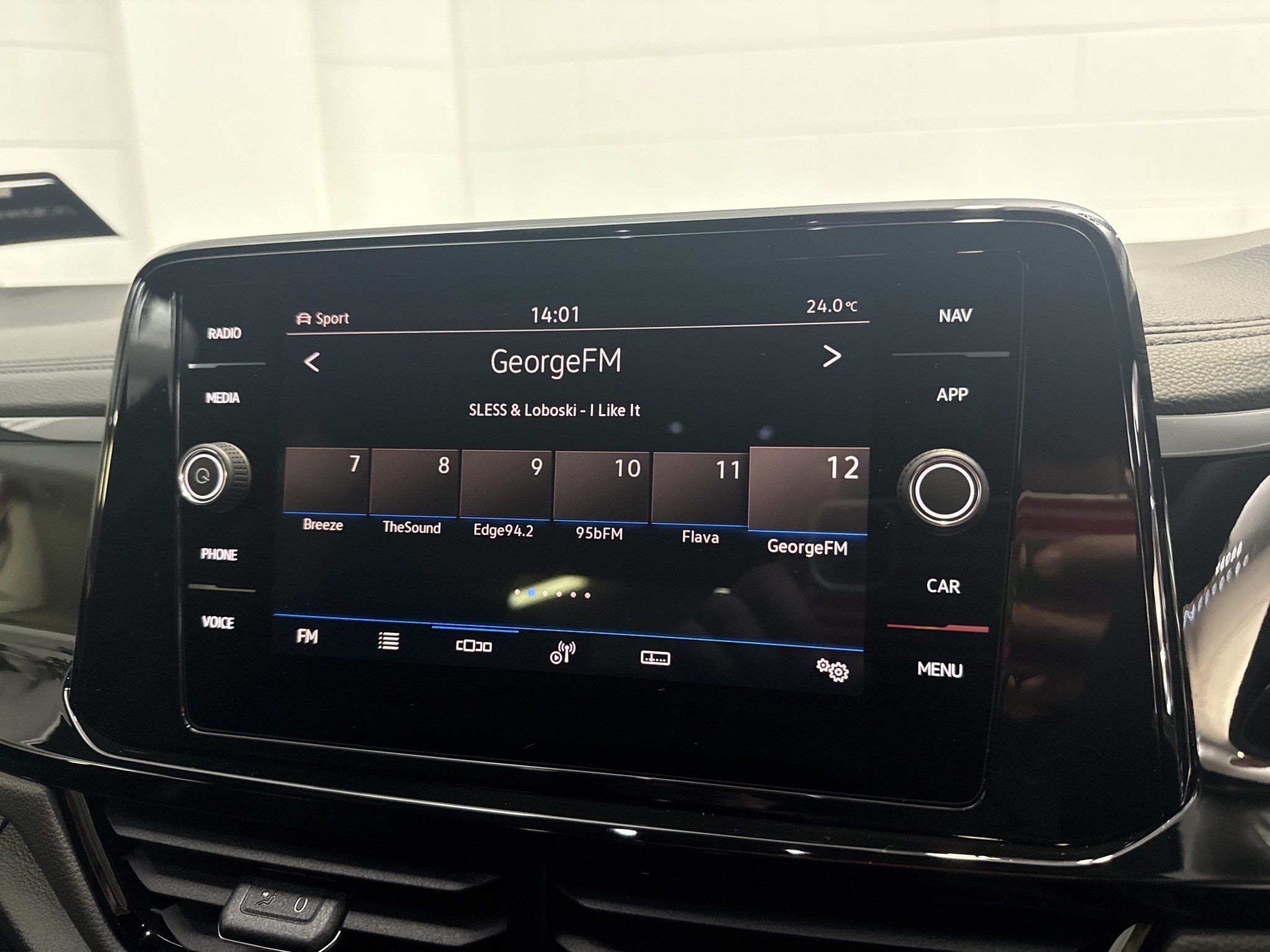 Volkswagen T-Roc 2WD R-LINE