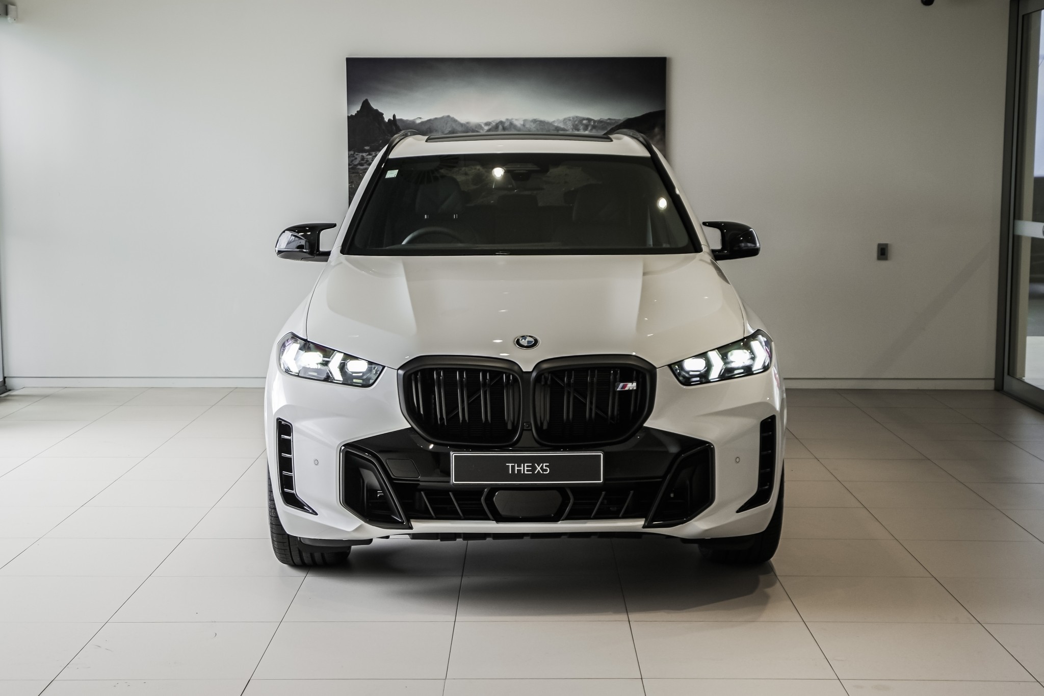 BMW X5 M60i