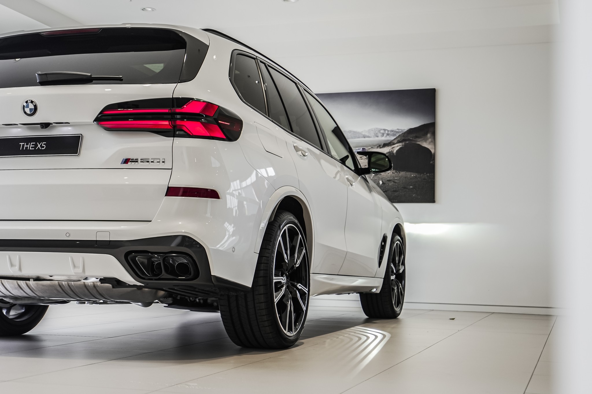 BMW X5 M60i