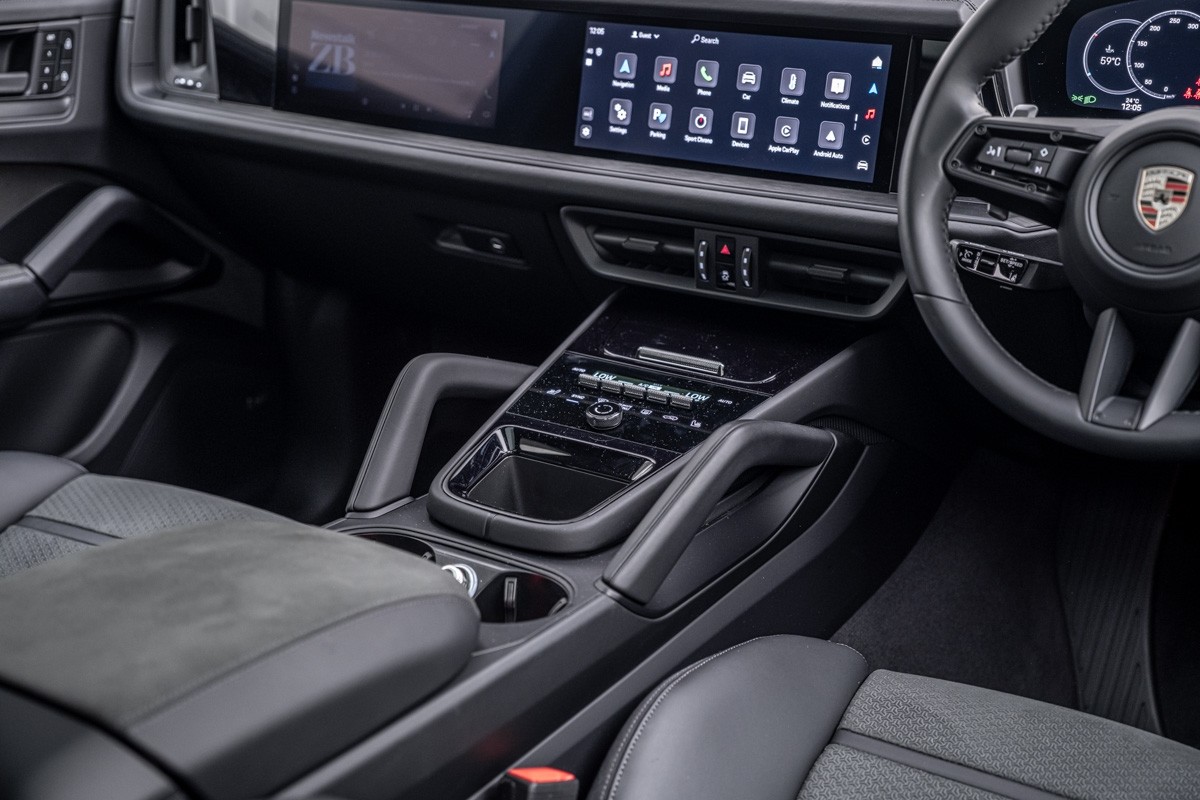 Porsche Cayenne GTS (E3 II)