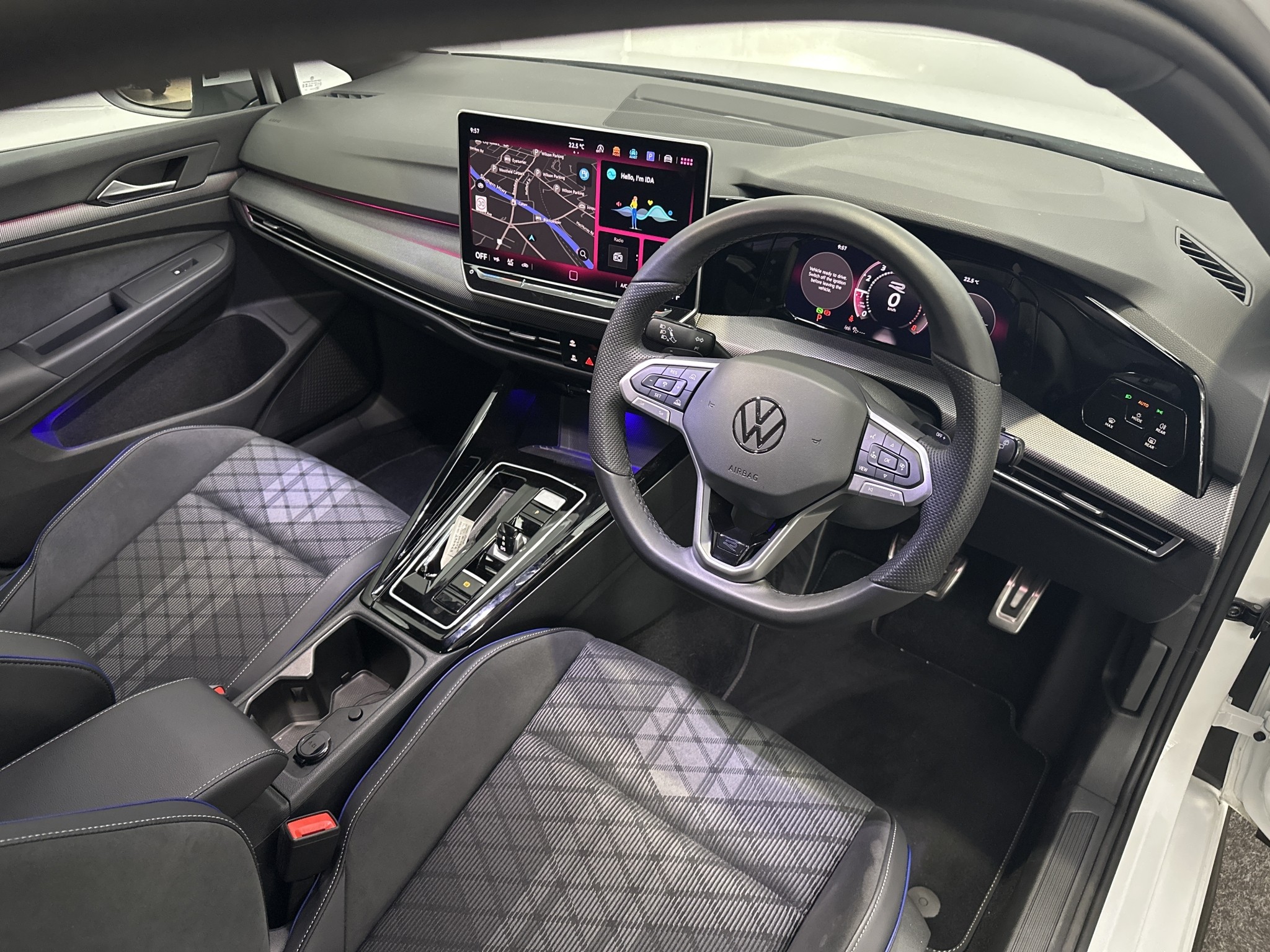 Volkswagen Golf 8.5 R-LINE