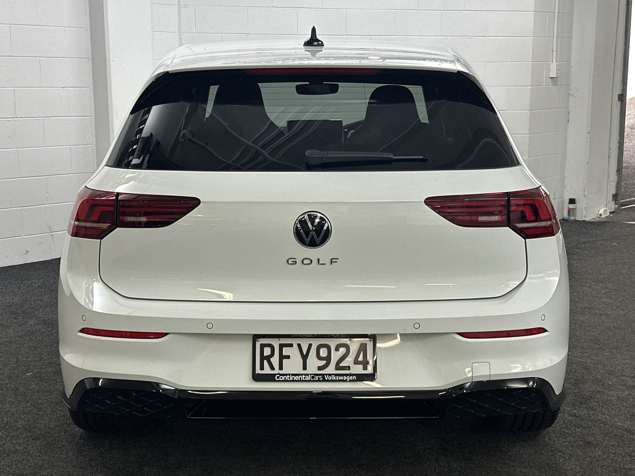 Volkswagen Golf R-Line 1.4Pt/8At