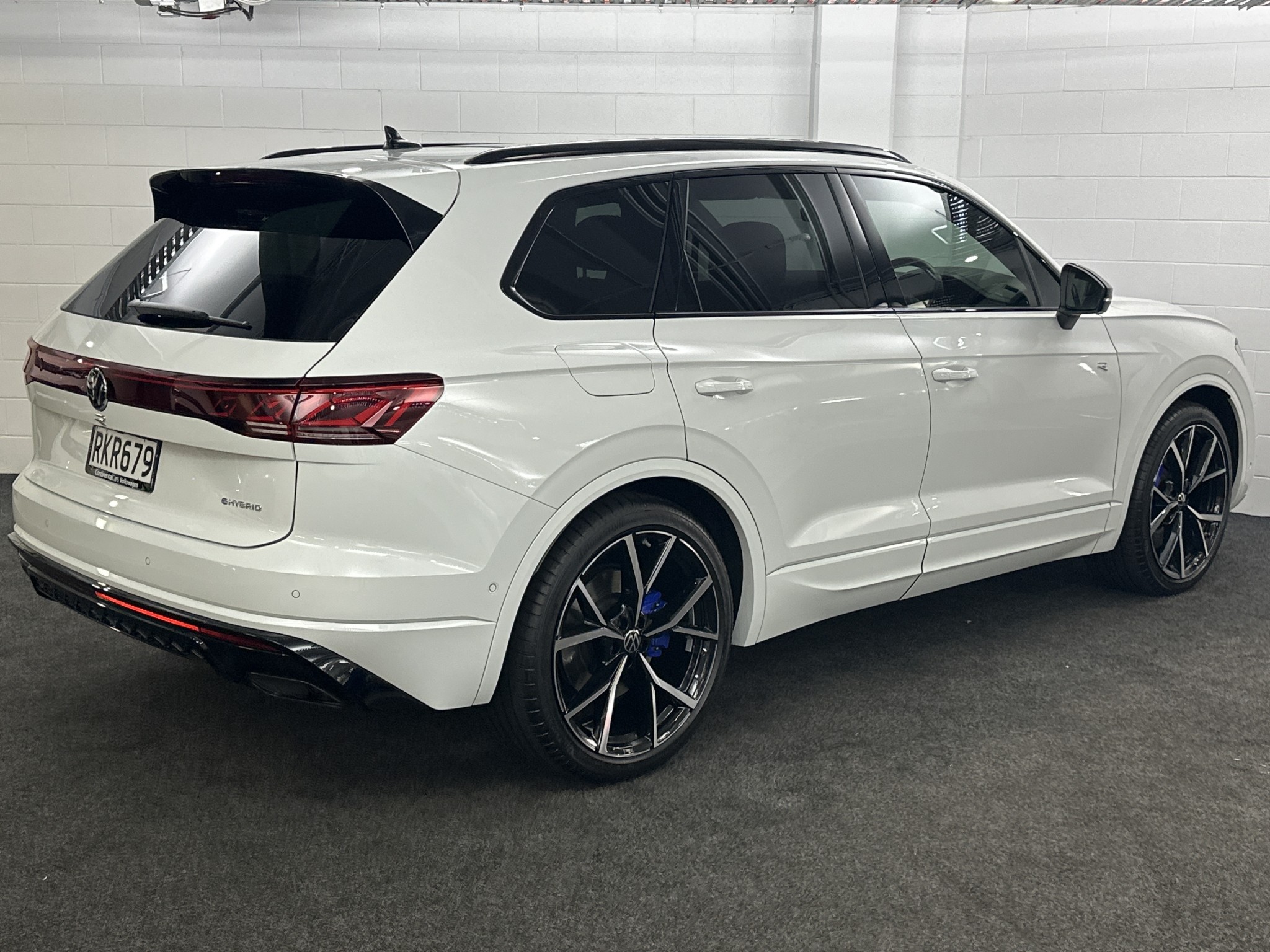 Volkswagen Touareg R PHEV