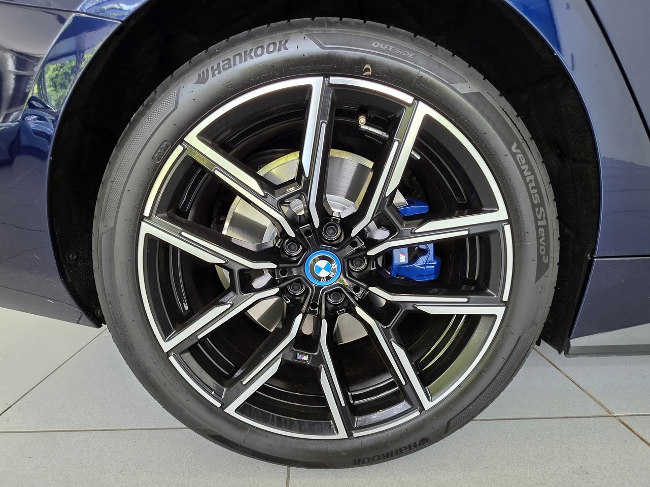 BMW i4 eDrive40 M Sport + Visibility