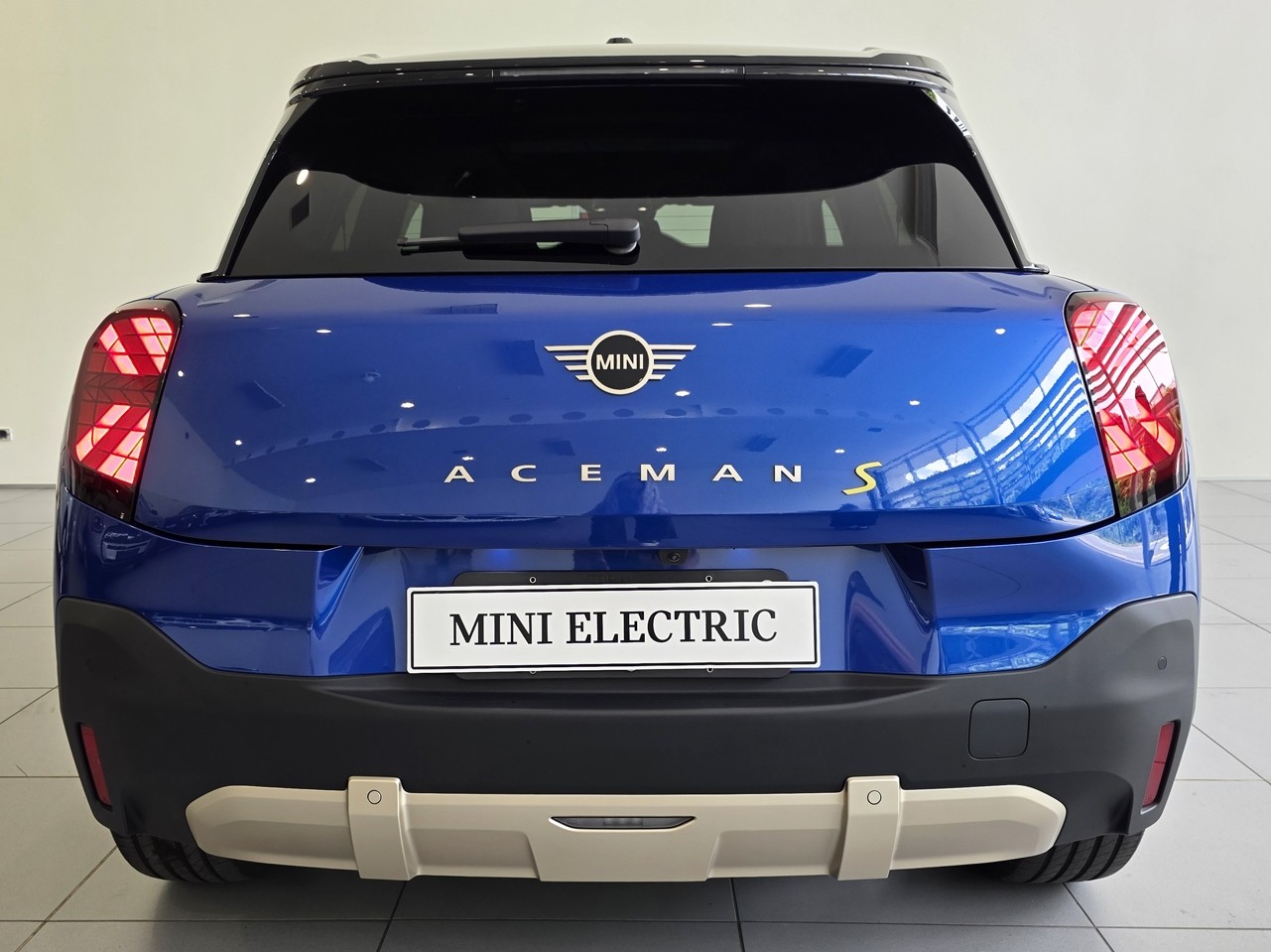 MINI Aceman SE - Favoured