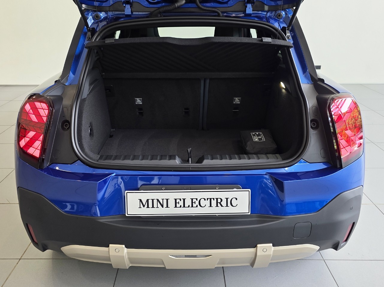 MINI Aceman SE - Favoured