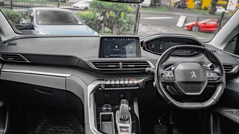 2020 Peugeot 3008 10