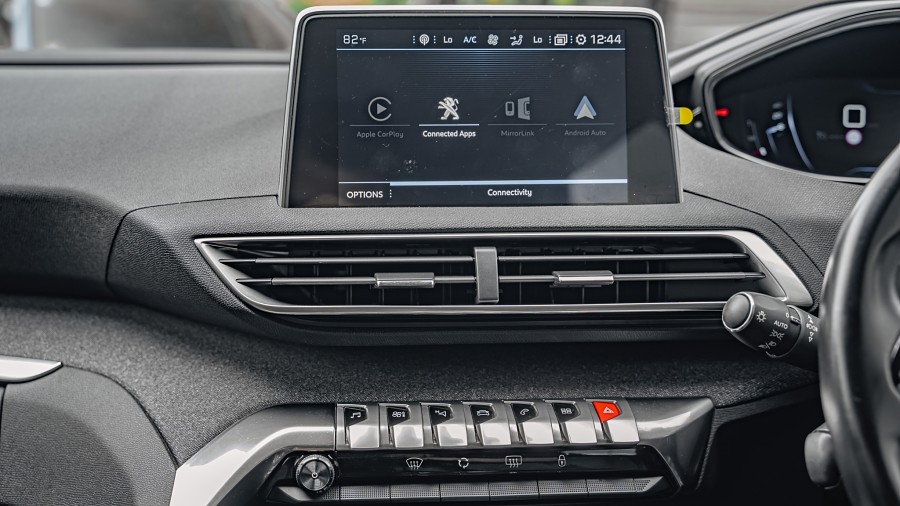 2020 Peugeot 3008 15