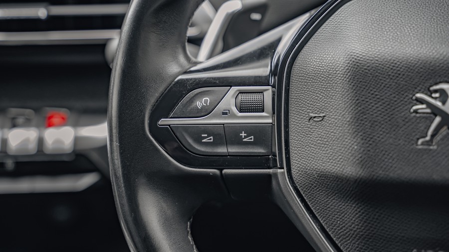 2020 Peugeot 3008 13