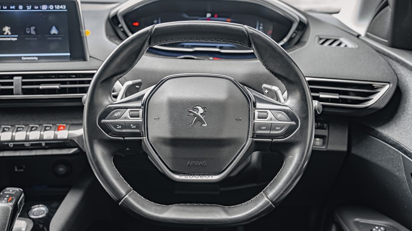 2020 Peugeot 3008 11