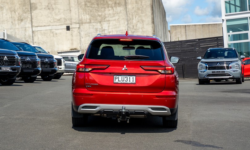 2022 Mitsubishi Outlander 4