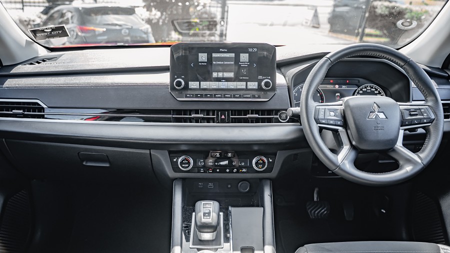 2022 Mitsubishi Outlander 10