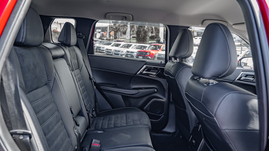 2022 Mitsubishi Outlander 17