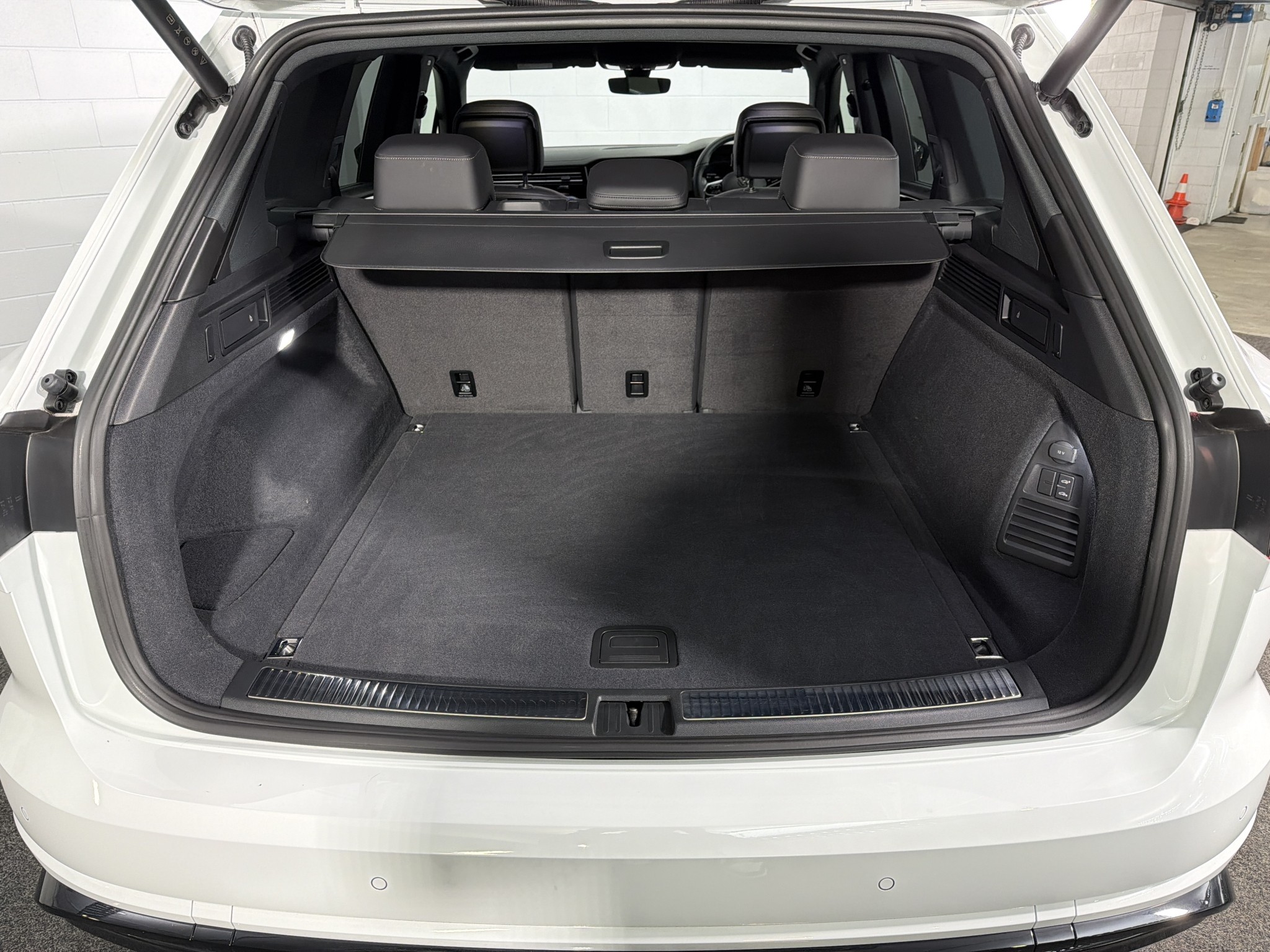 Volkswagen Touareg V6S TDI R-LINE