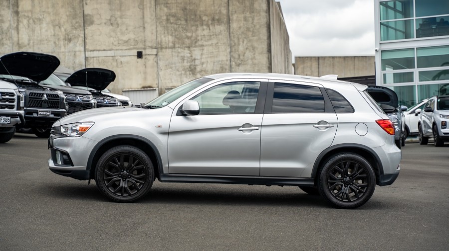 2017 Mitsubishi ASX 5