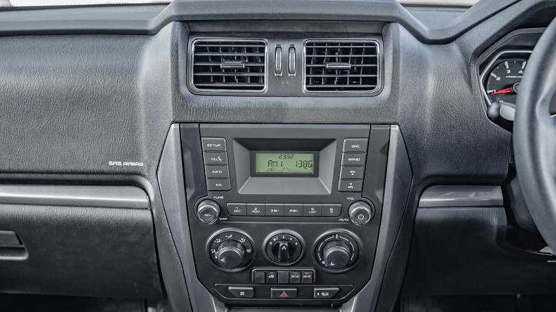 2024 Mahindra Pik-up 14