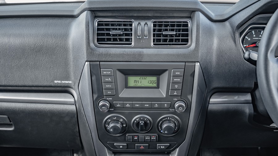 2024 Mahindra Pik-up 14