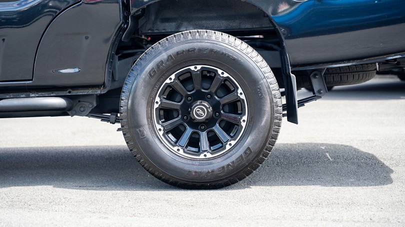 2024 Mahindra Pik-up 7