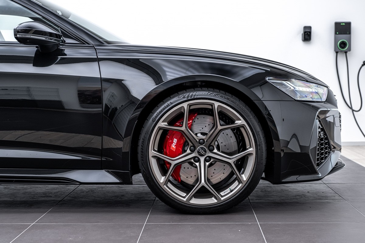 Audi RS6 AVANT PEFORMANCE