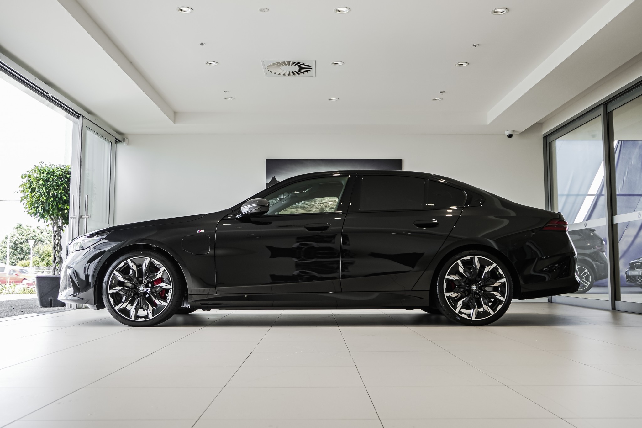 BMW 550e xDrive Sedan