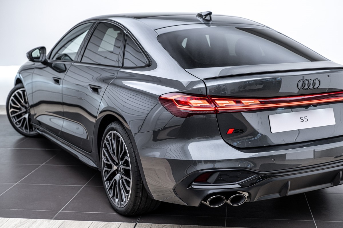 Audi S5 SEDAN TFSI 270KW