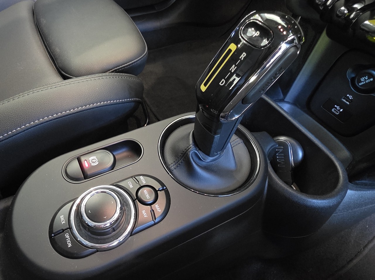 MINI Cooper SE Hatch Classic