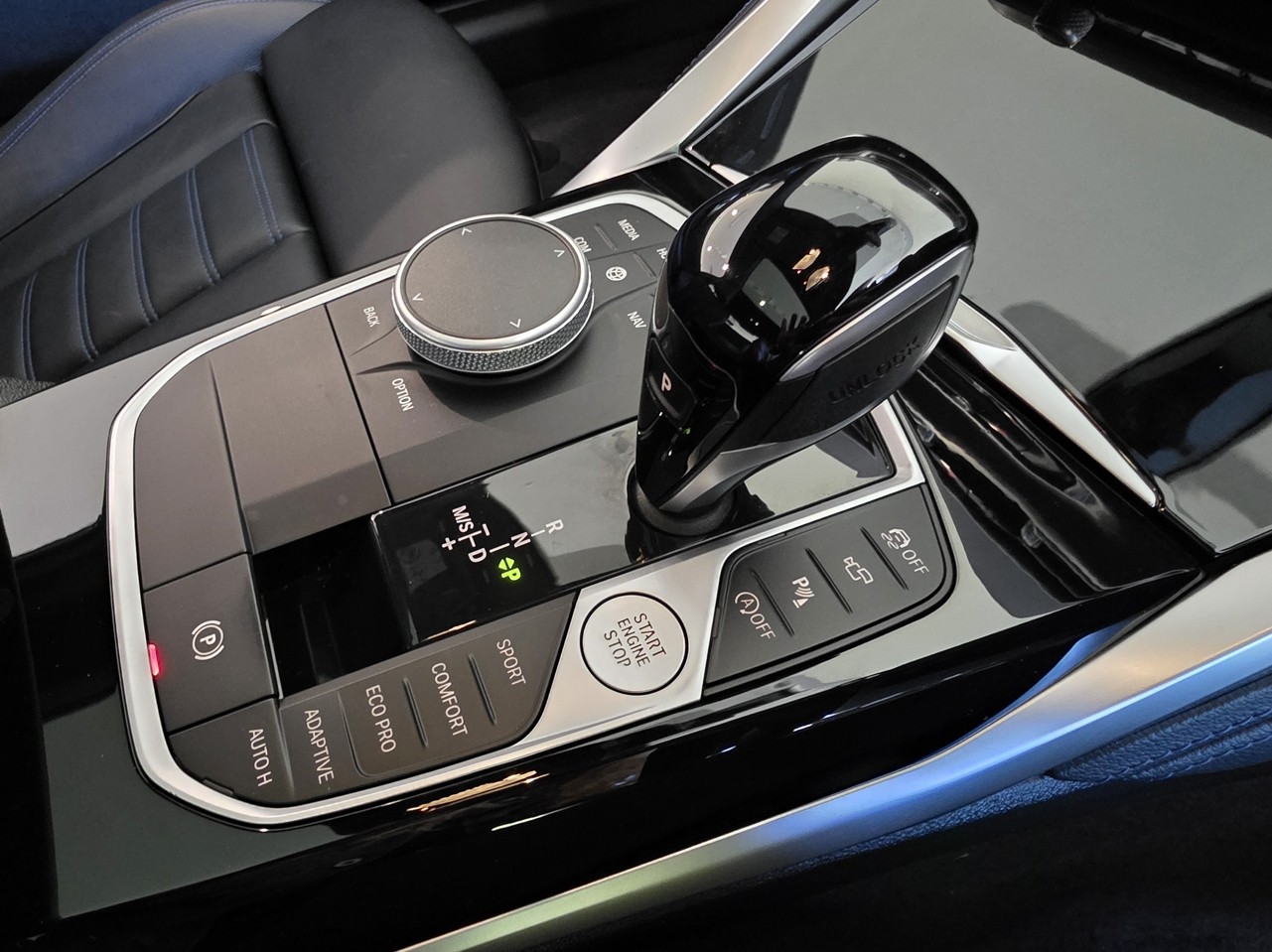 BMW M240i xDrive MPA