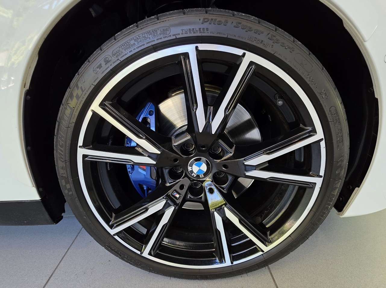 BMW M240i xDrive MPA