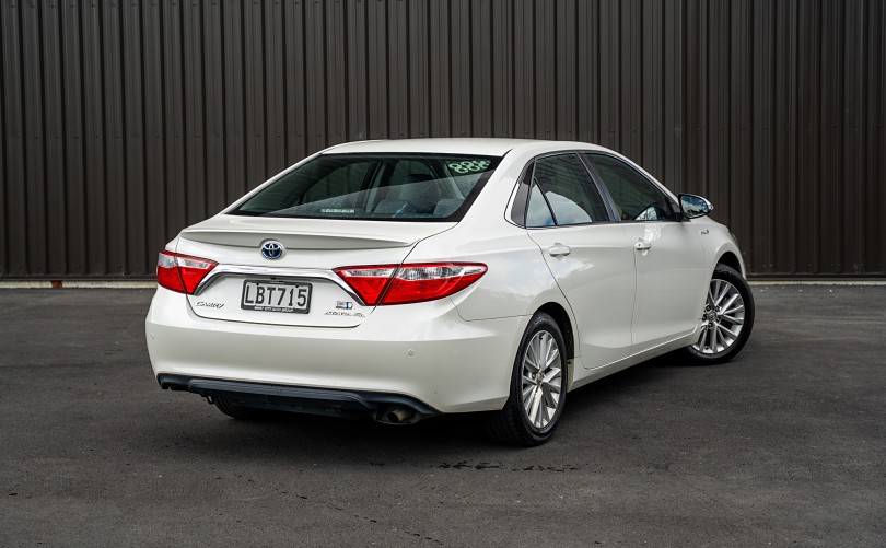 2017 Toyota Camry 2