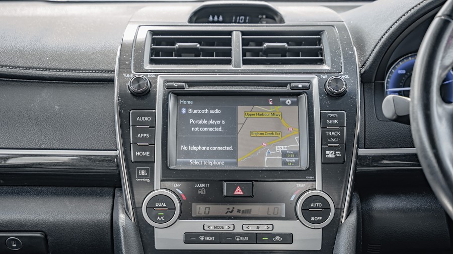 2017 Toyota Camry 16