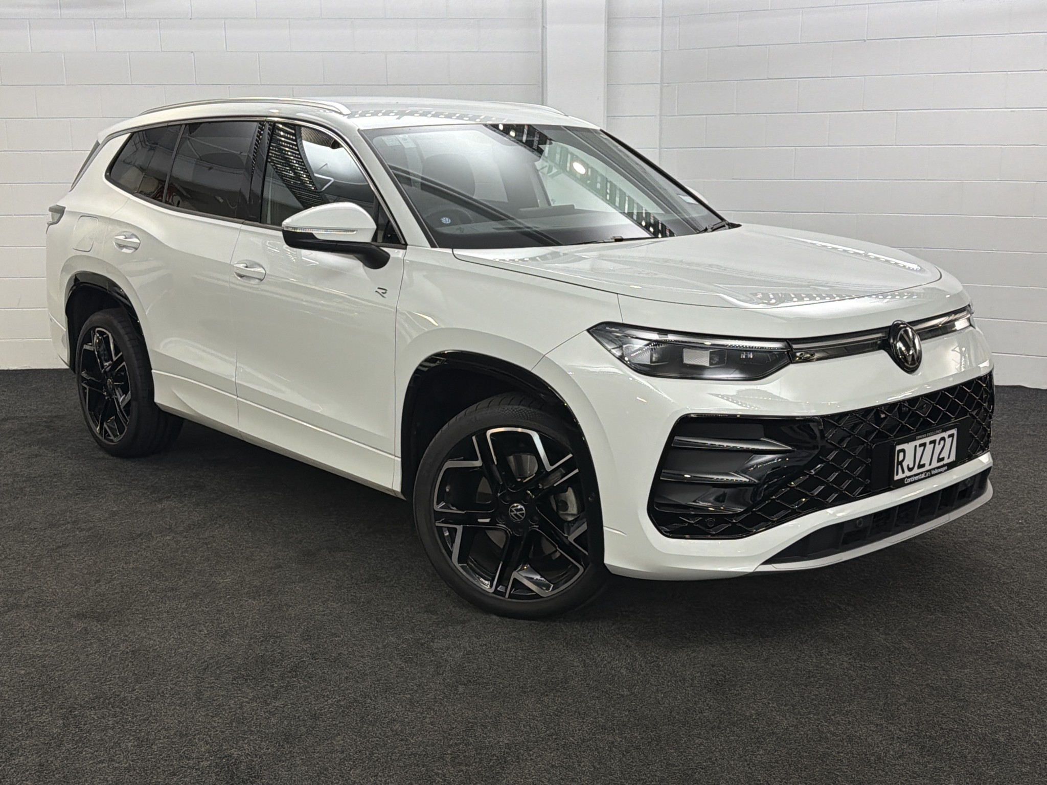 Volkswagen Tayron R-LINE AWD