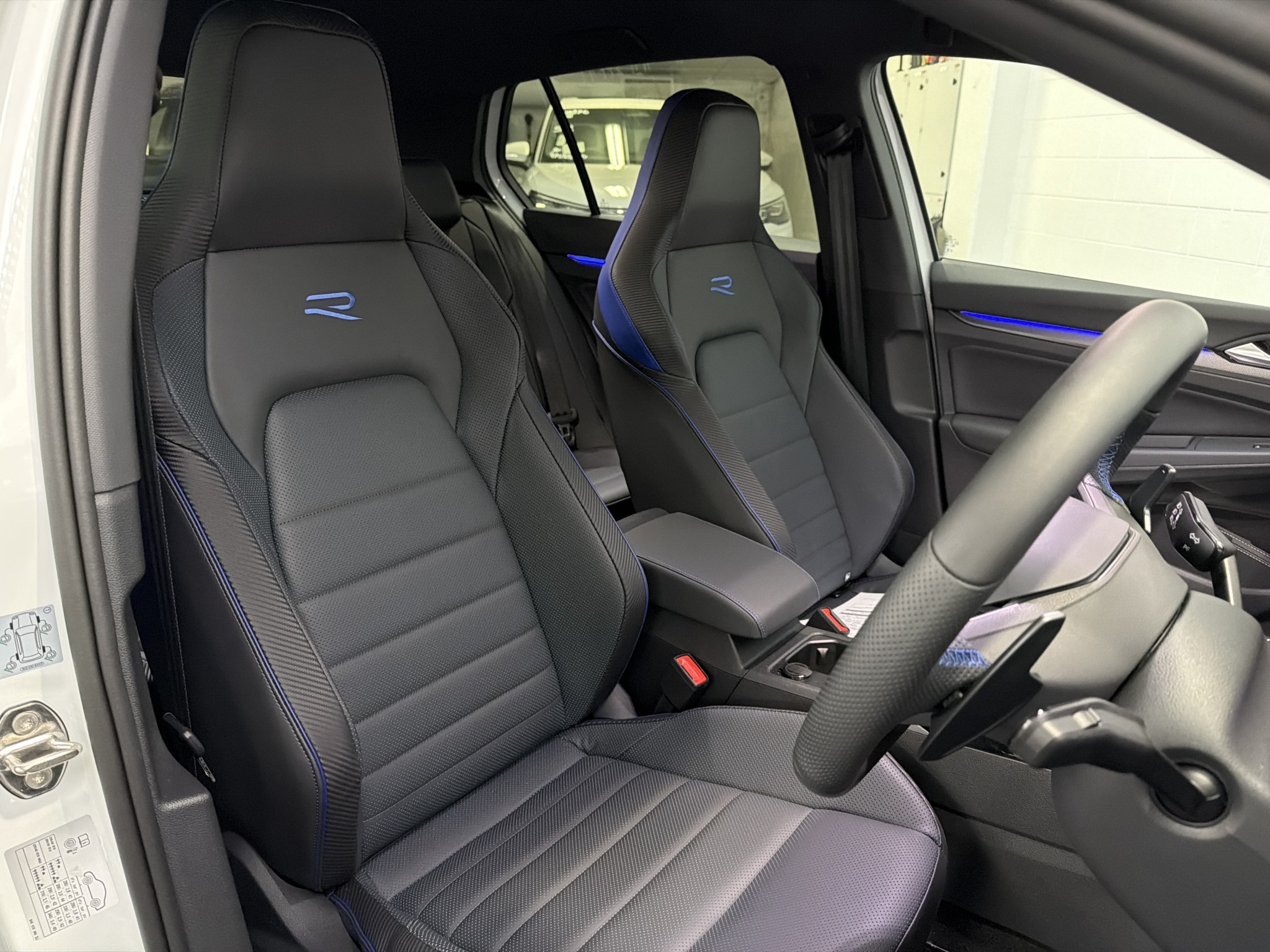 Volkswagen Golf R 8.5