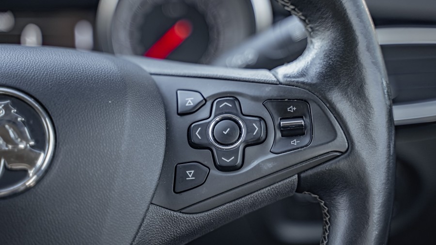 2017 Holden Astra 14