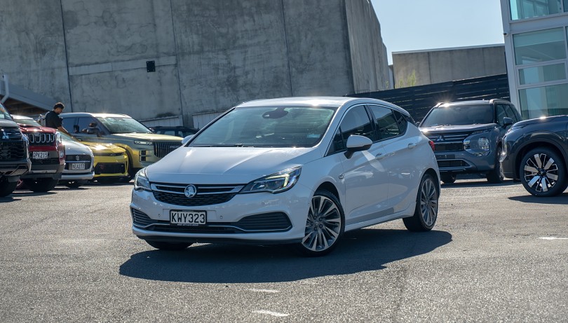 2017 Holden Astra 1