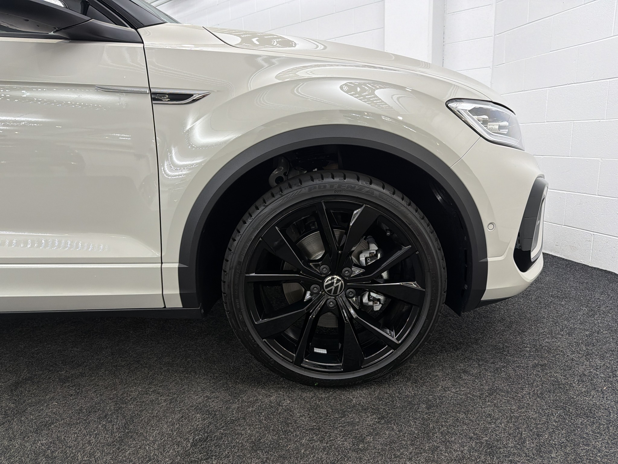 Volkswagen T-Roc PA 2WD R-LINE