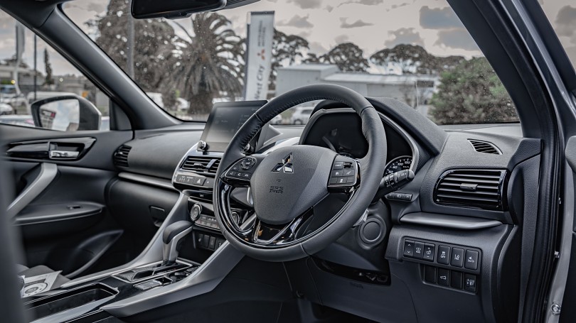 2026 Mitsubishi Eclipse Cross 8