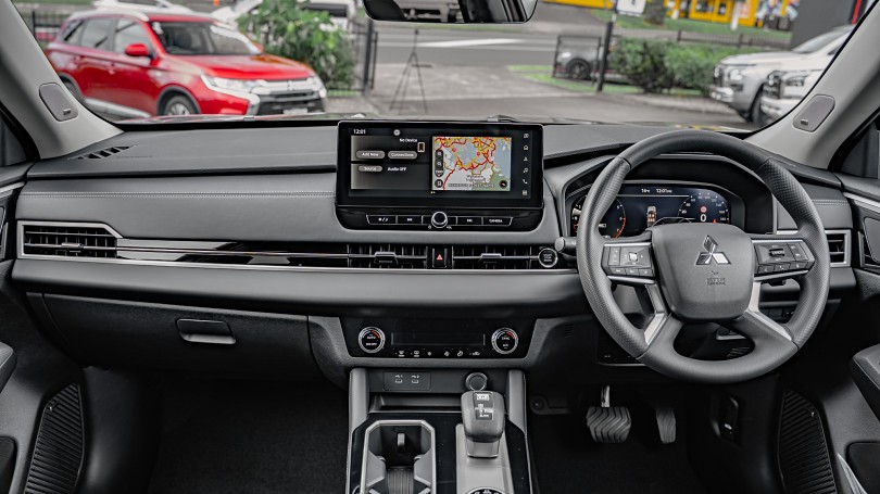 2026 Mitsubishi Outlander 10