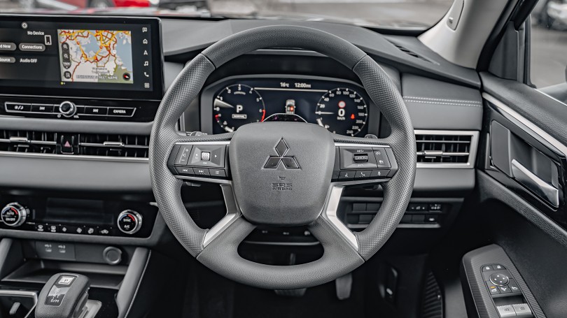 2026 Mitsubishi Outlander 11